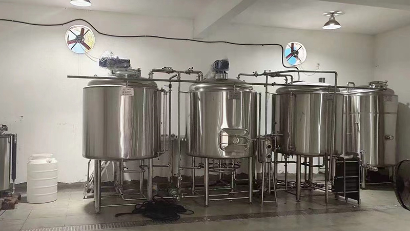 伊吾沧州075精酿啤酒厂